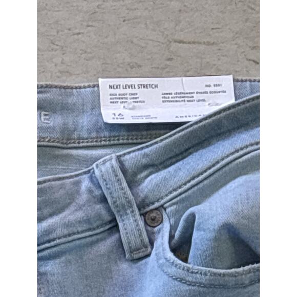 NWT American Eagle Kick Boot Crop Next Level Stretch Women’s 16 $60 Light Wash - Picture 6 of 9